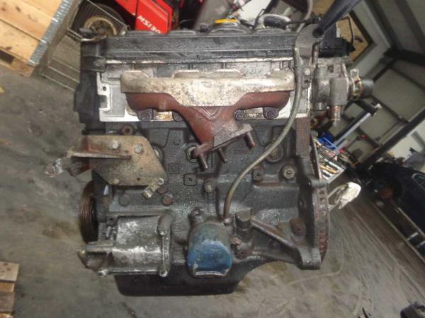 MOTEUR CITROEN/PEUGEOT 1.6 ESSENCE - Vue 1